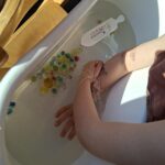 Kneipp: Wir gehen Schneetreten, machen ein Wechselarmbad und einen Fußguss